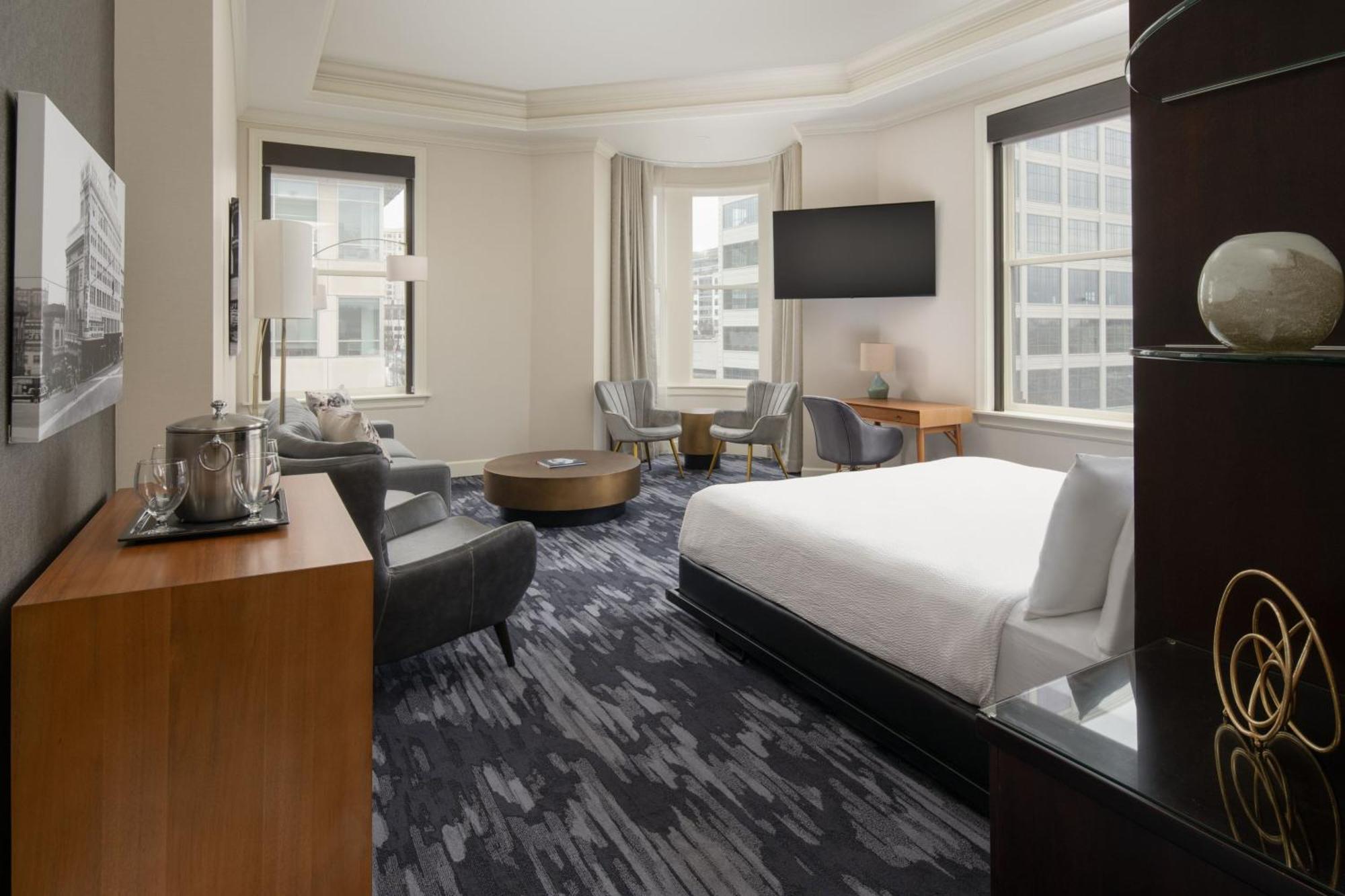 Courtyard Tacoma Downtown Hotel Екстериор снимка