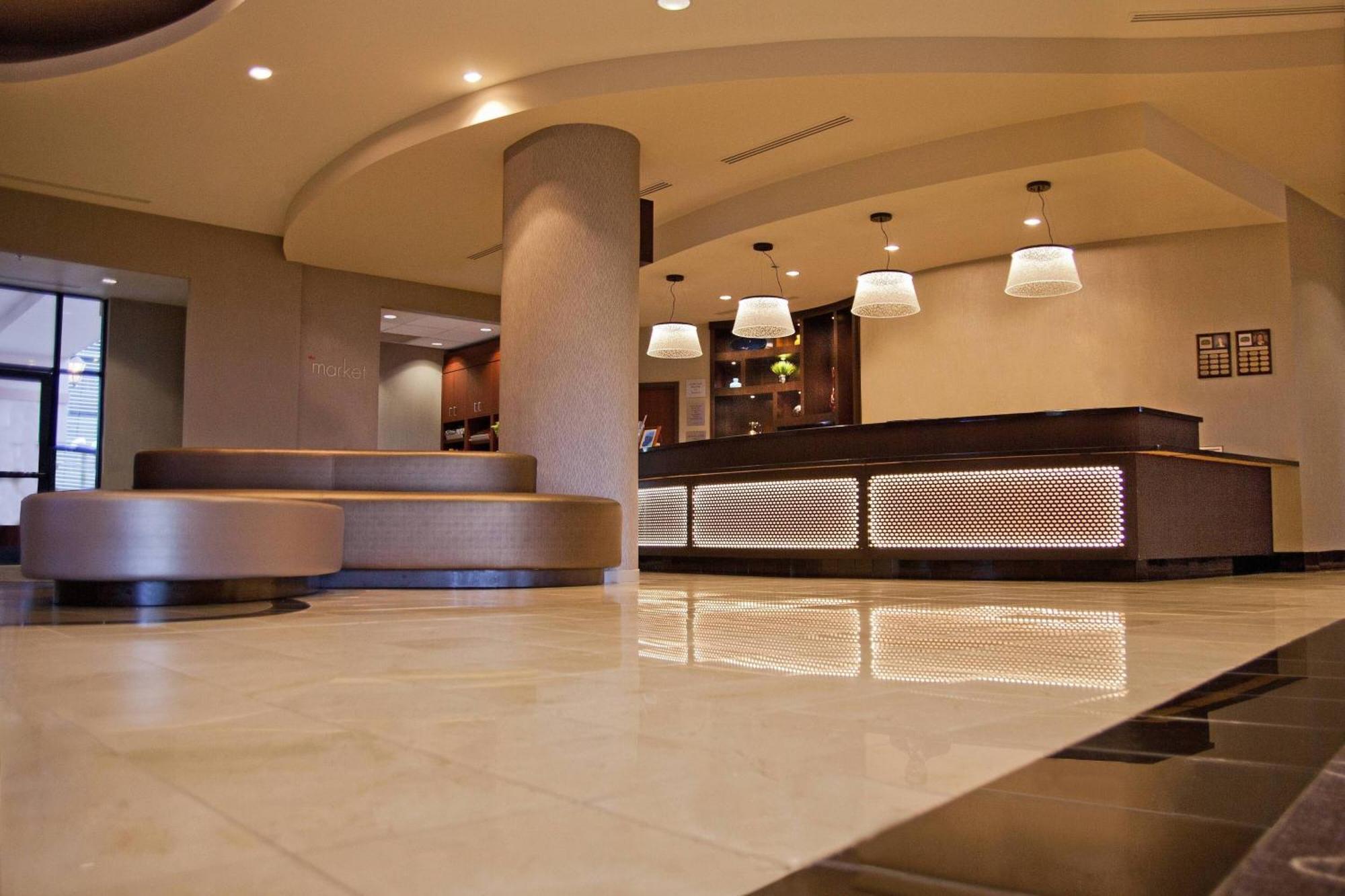 Courtyard Tacoma Downtown Hotel Екстериор снимка